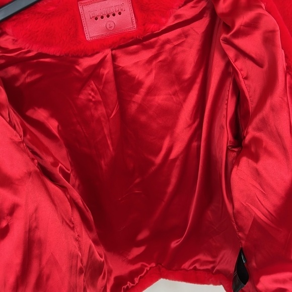 NWOT BLANK NYC Red Faux Fur Jacket Siren Bright Red Revolve Satin Lined Cozy - Picture 11 of 13